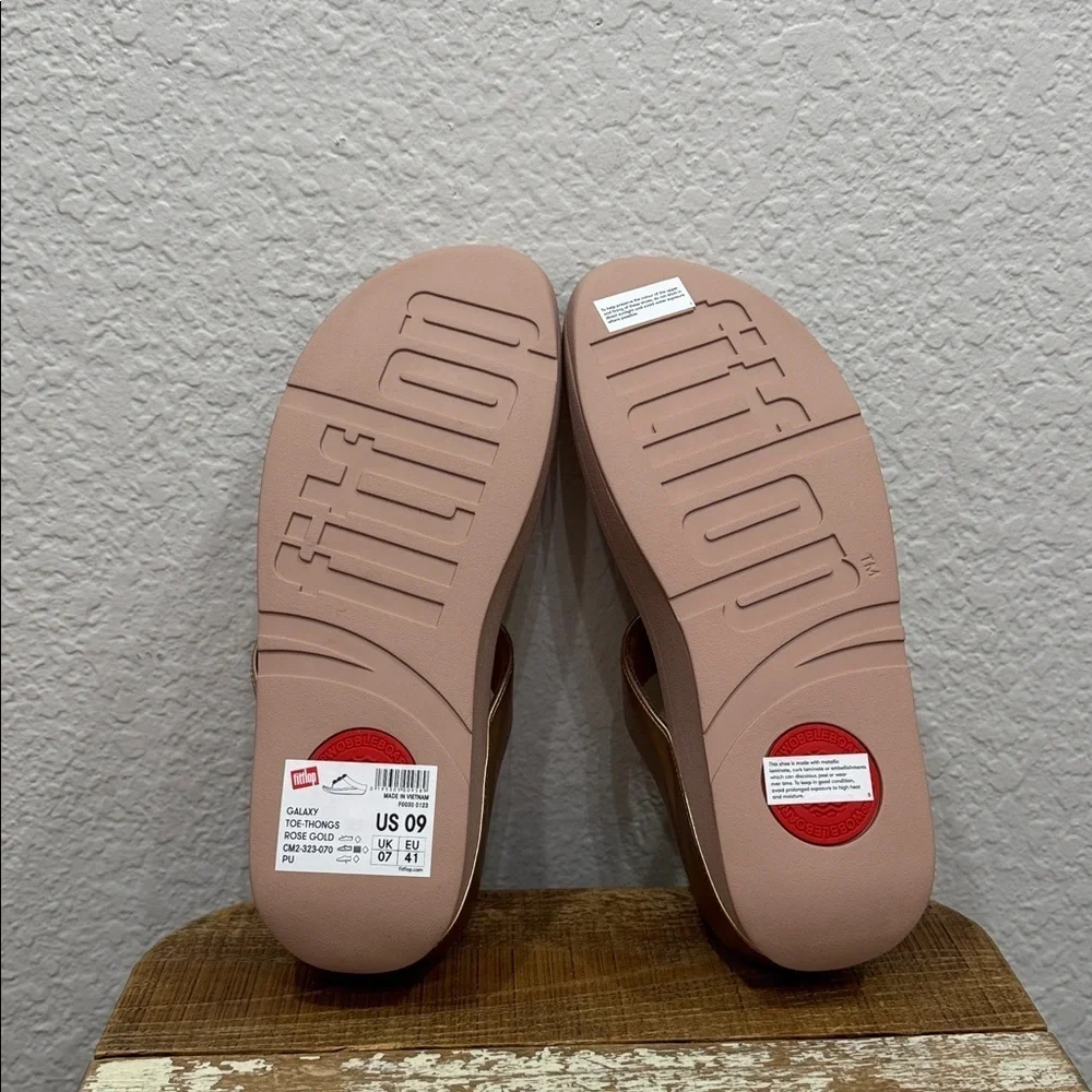 Fitflop Galaxy Toe Thong Rose Gold Sandals Size 9